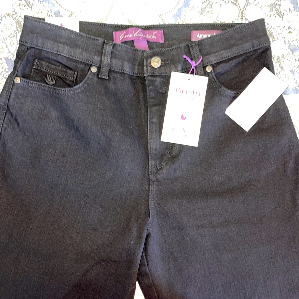 Size 10 Gloria Vanderbilt black Rinse Amanda Boot Cut Jean w built in slimmerNWT